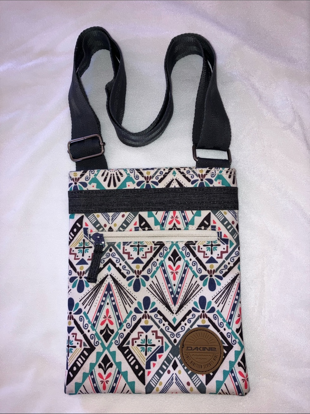 Dakine Jive Crossbody bag